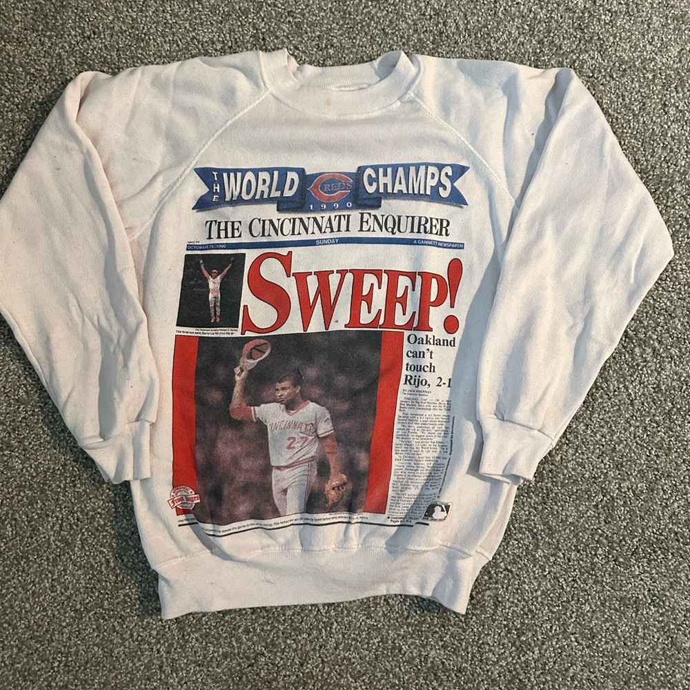 Vintage Cincinnati Reds Sweep! Enquirer Graphic Crewneck Sweater